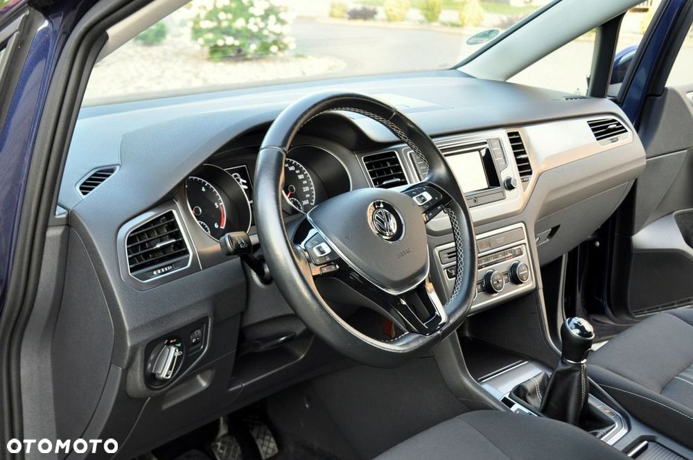 Volkswagen Golf Sportsvan - 23