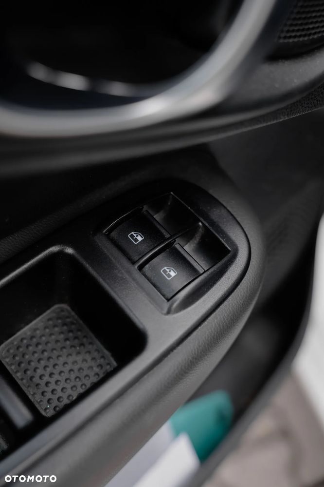 Fiat 500L 1.4 16V 120th - 9