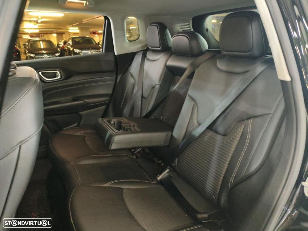 Jeep Compass 1.3 TG Limited - 11