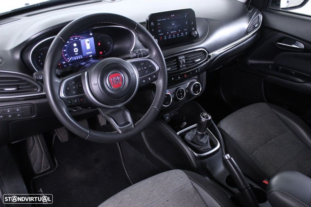 Fiat Tipo Cross 1.0 GSE T3 - 31