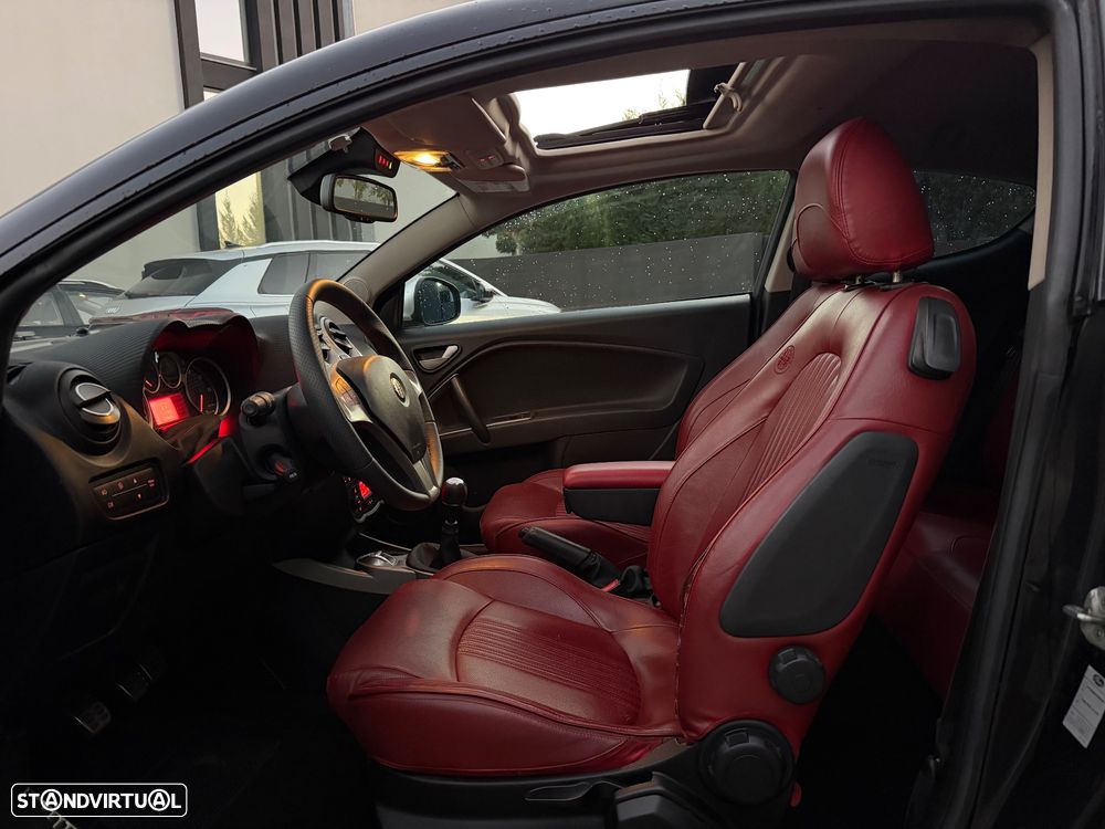 Alfa Romeo MiTo - 11