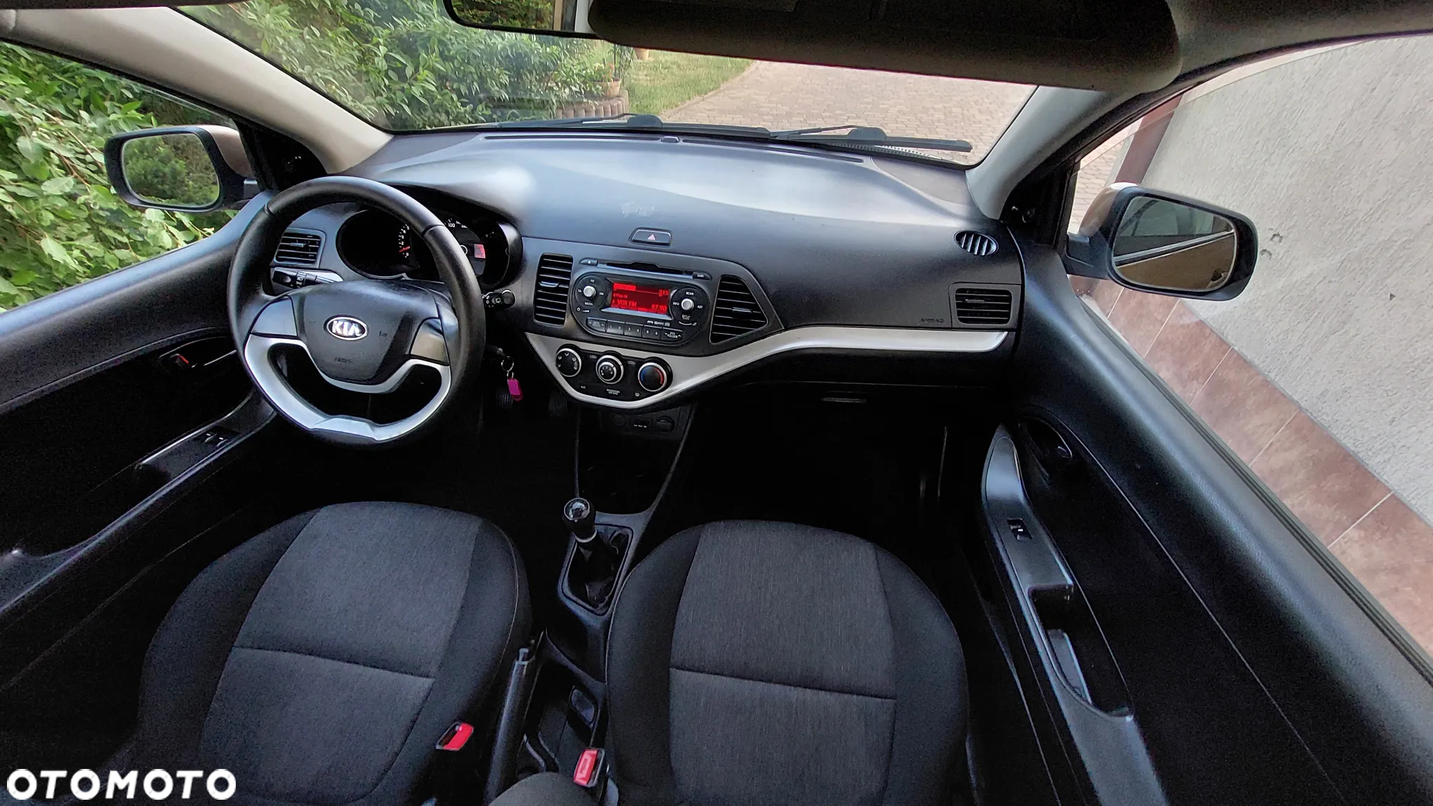 Kia Picanto 1.0 Dream Team Edition - 14