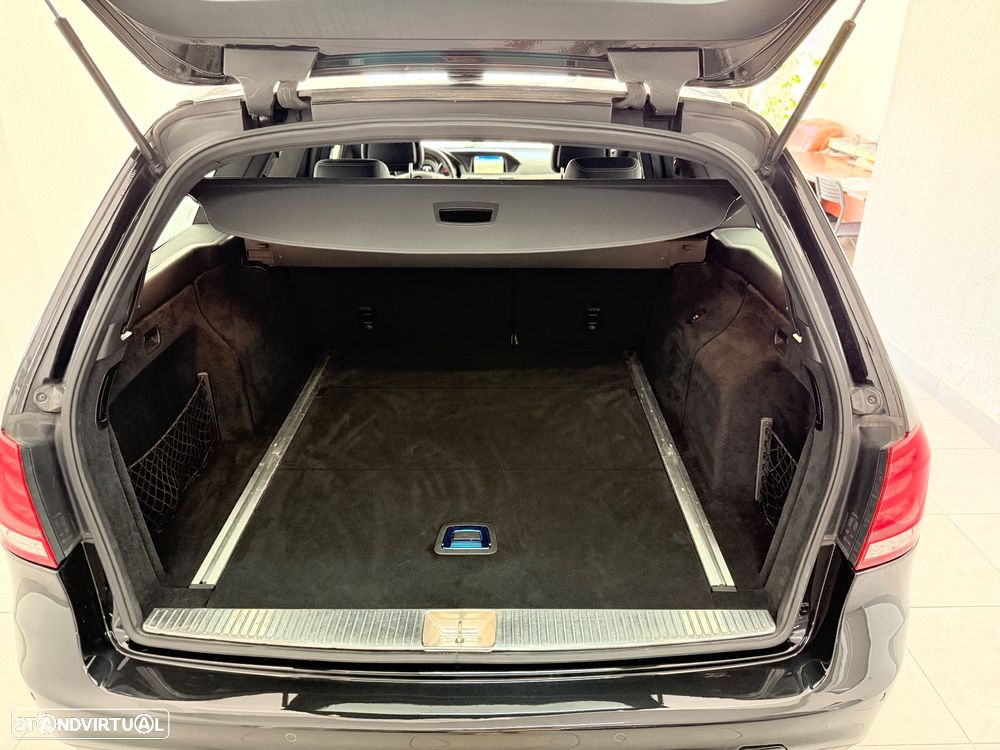 Mercedes-Benz E 250 BlueTEC Avantgarde Auto. - 33