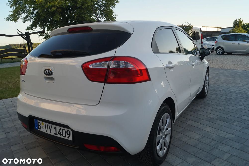 Kia Rio 1.2 Edition 7 - 15