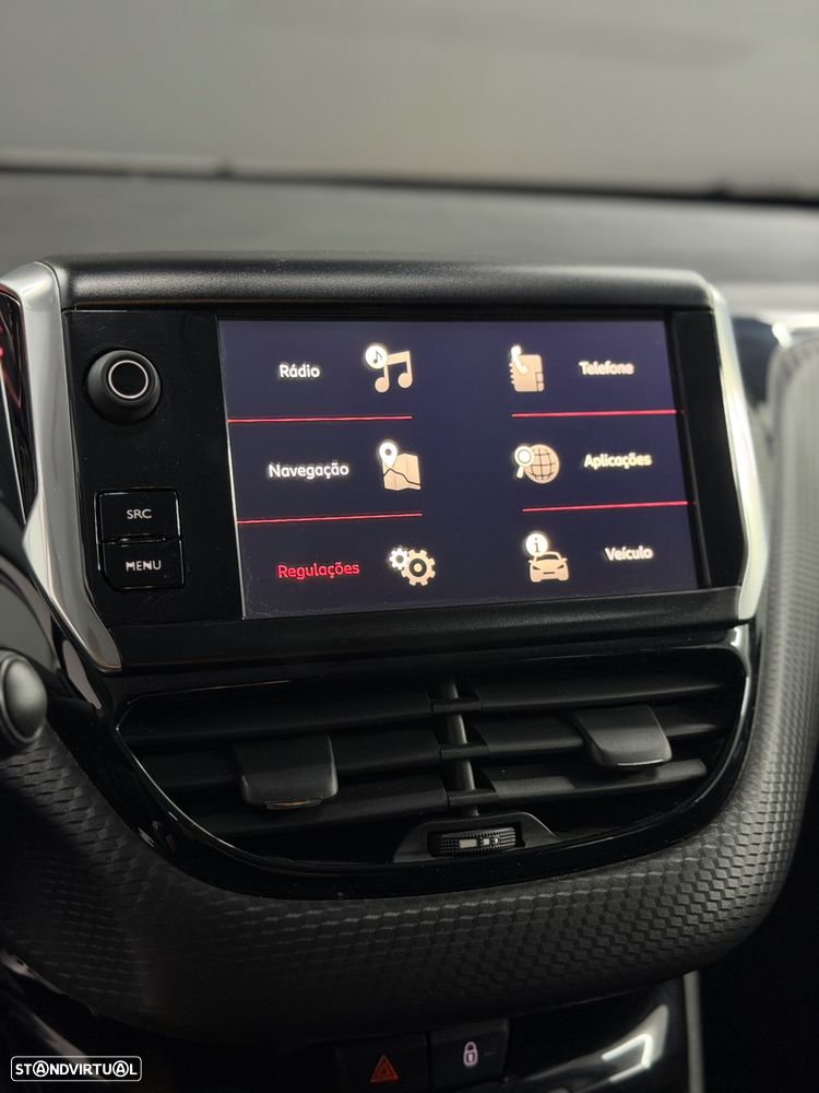 Peugeot 2008 1.2 PureTech GT Line EAT6 - 23
