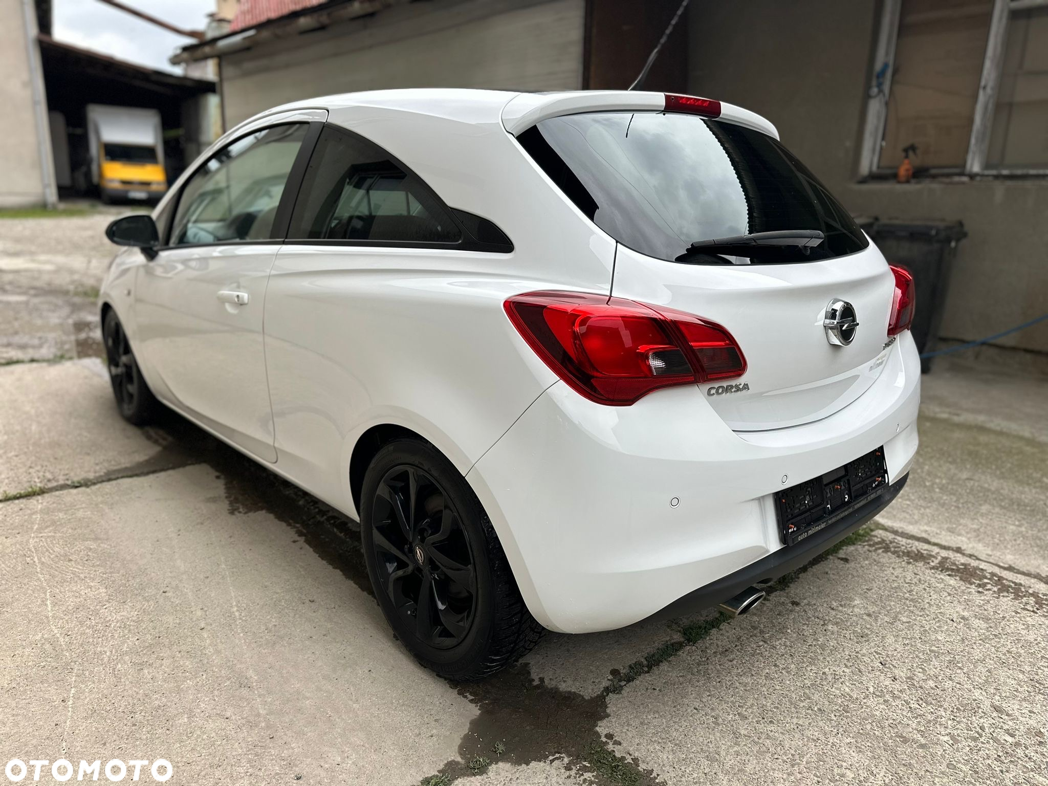 Opel Corsa 1.4 Turbo (ecoFLEX) Start/Stop Color Edition - 2