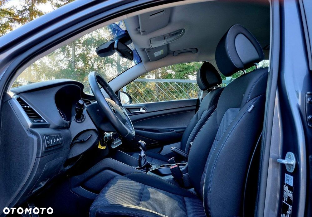 Hyundai Tucson blue 1.7 CRDi 2WD Style - 9