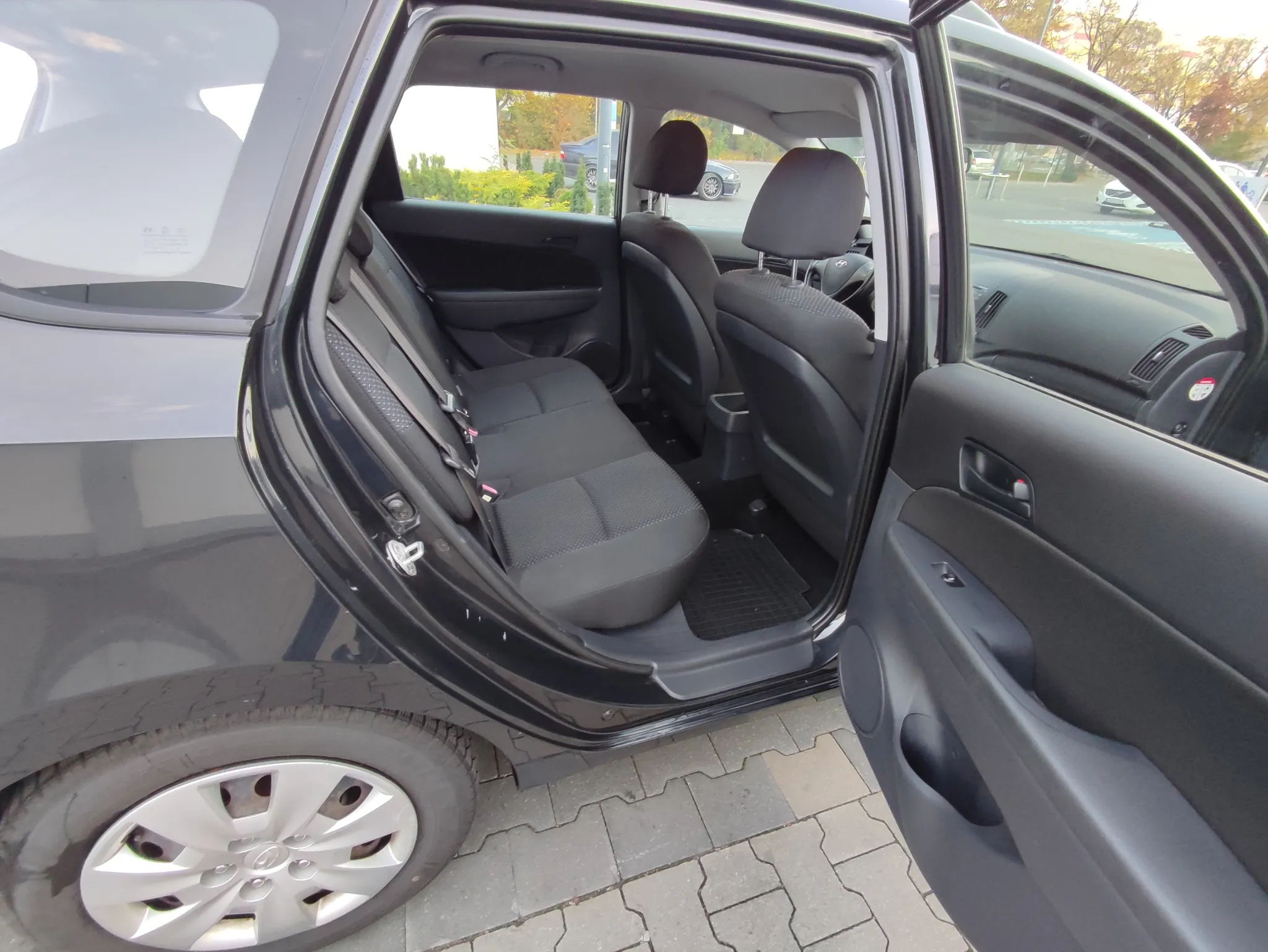 Hyundai i30 1.6 Comfort - 25