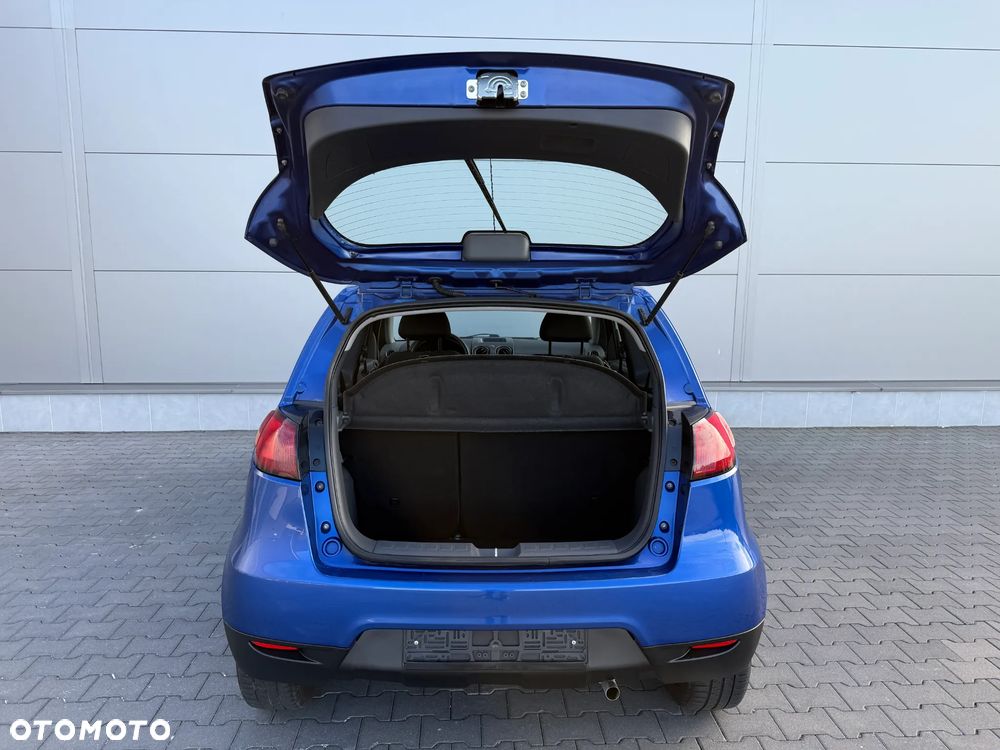 Mitsubishi Colt 1.1 Inform - 16