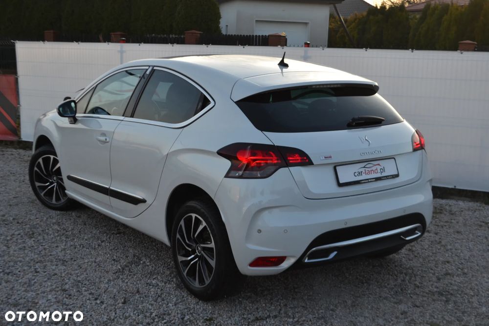 Citroën DS4 THP 200 SportChic - 8