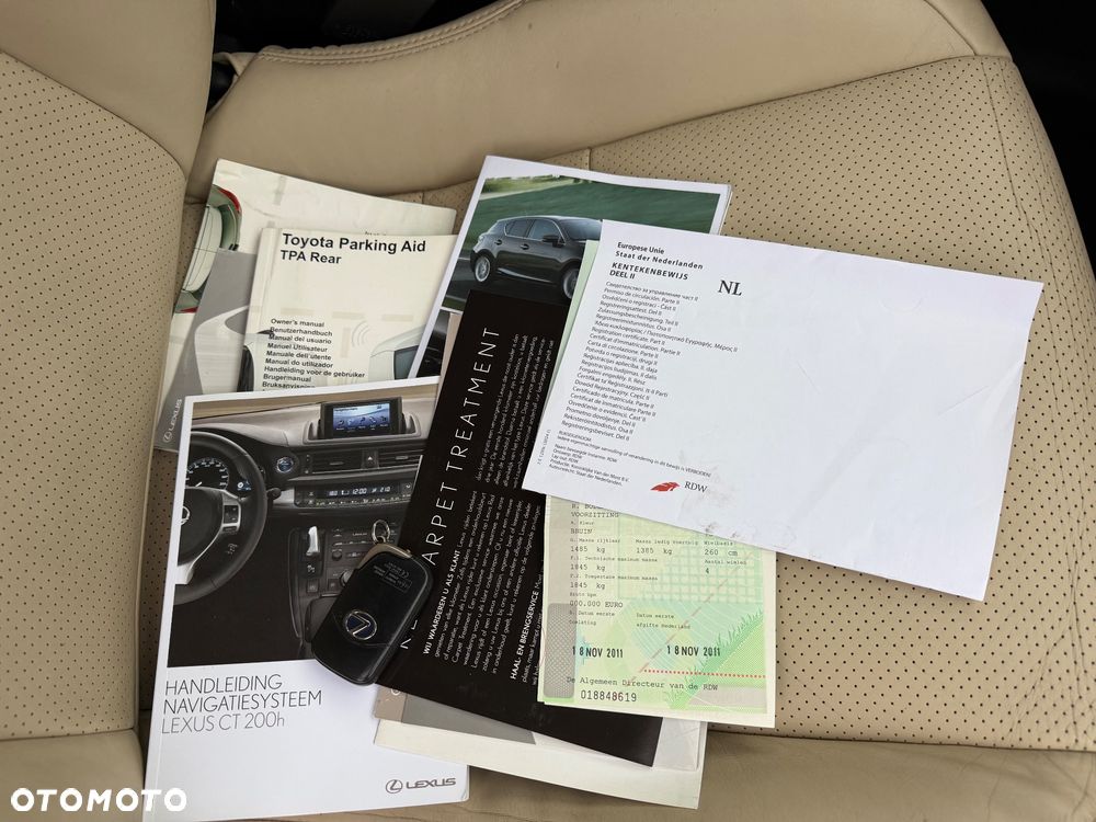 Lexus CT 200h Prestige - 29