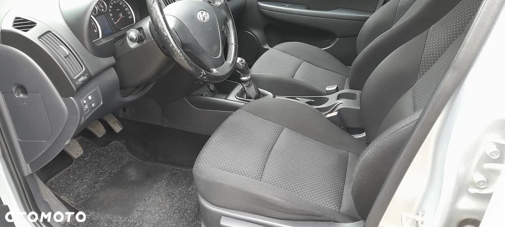 Hyundai i30 1.4 FIFA WM Edition - 6