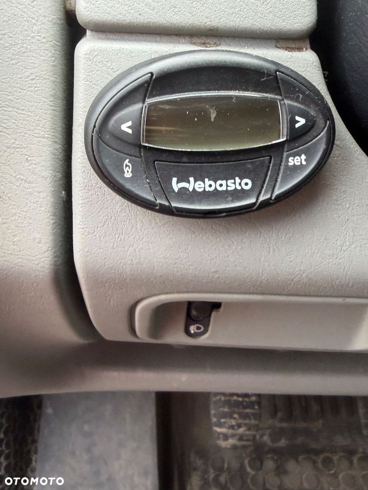 Opel Vivaro - 18