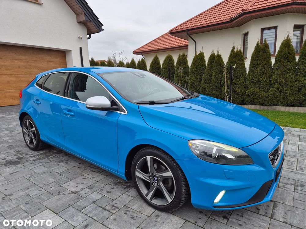 Volvo V40 D2 R Design - 18