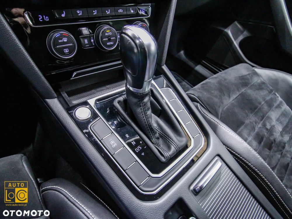 Volkswagen Passat 2.0 TDI SCR DSG Highline - 27
