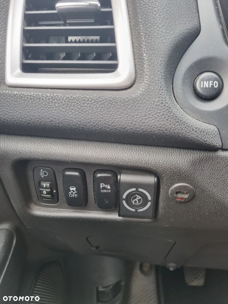 Mitsubishi ASX 1.6 Inform - 12