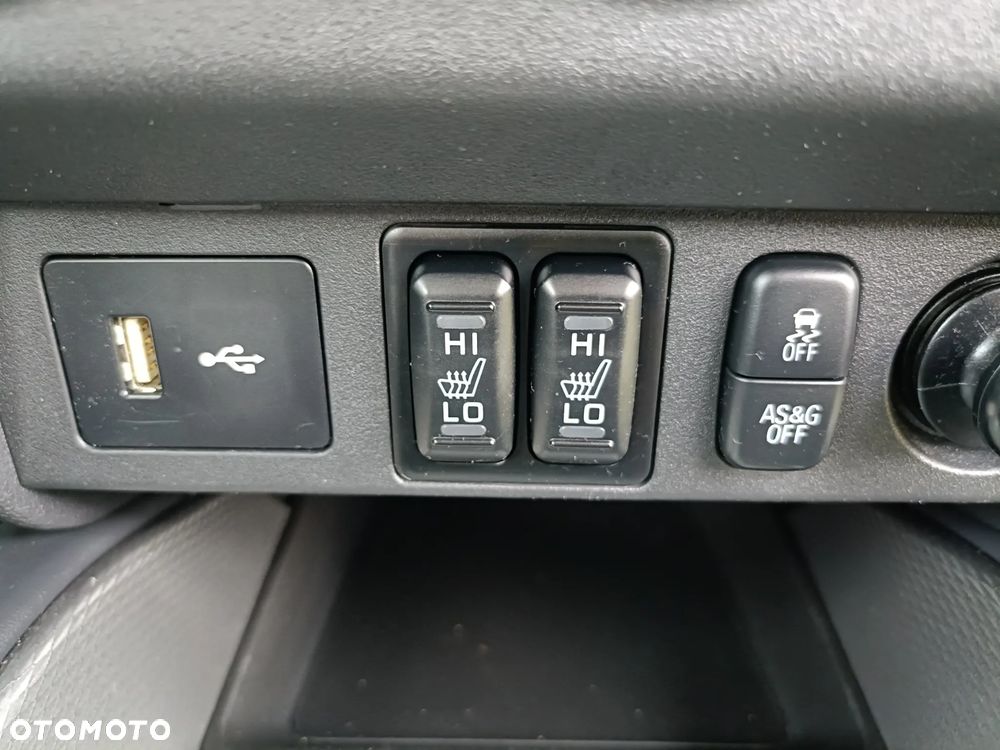 Mitsubishi ASX - 18