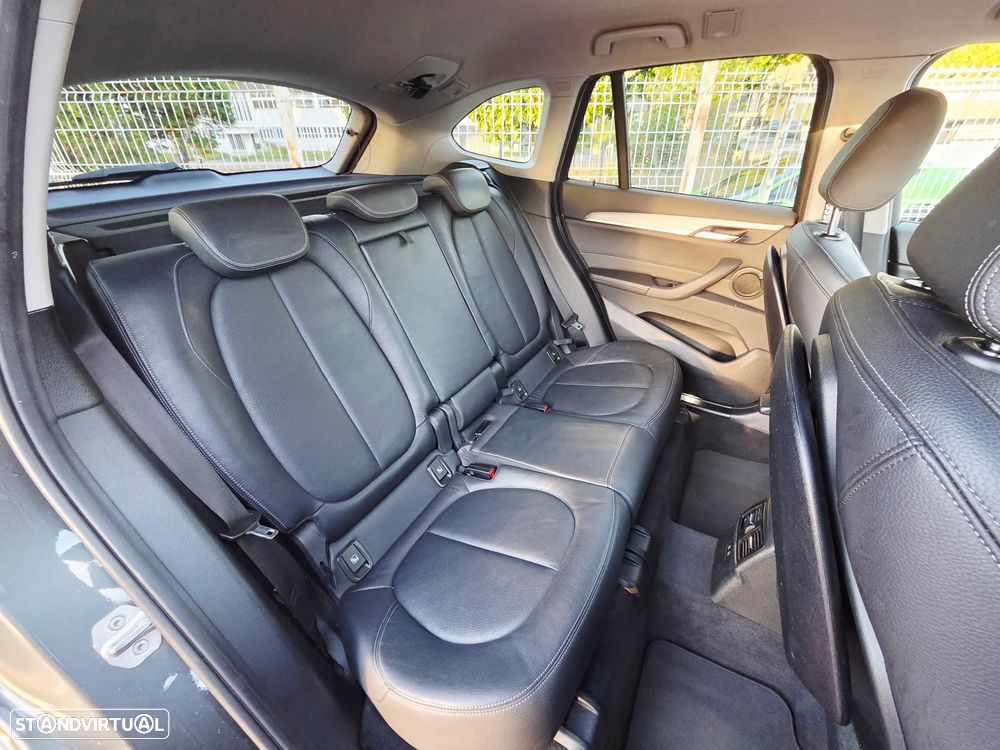 BMW X1 20 d xDrive Auto Line Sport - 12