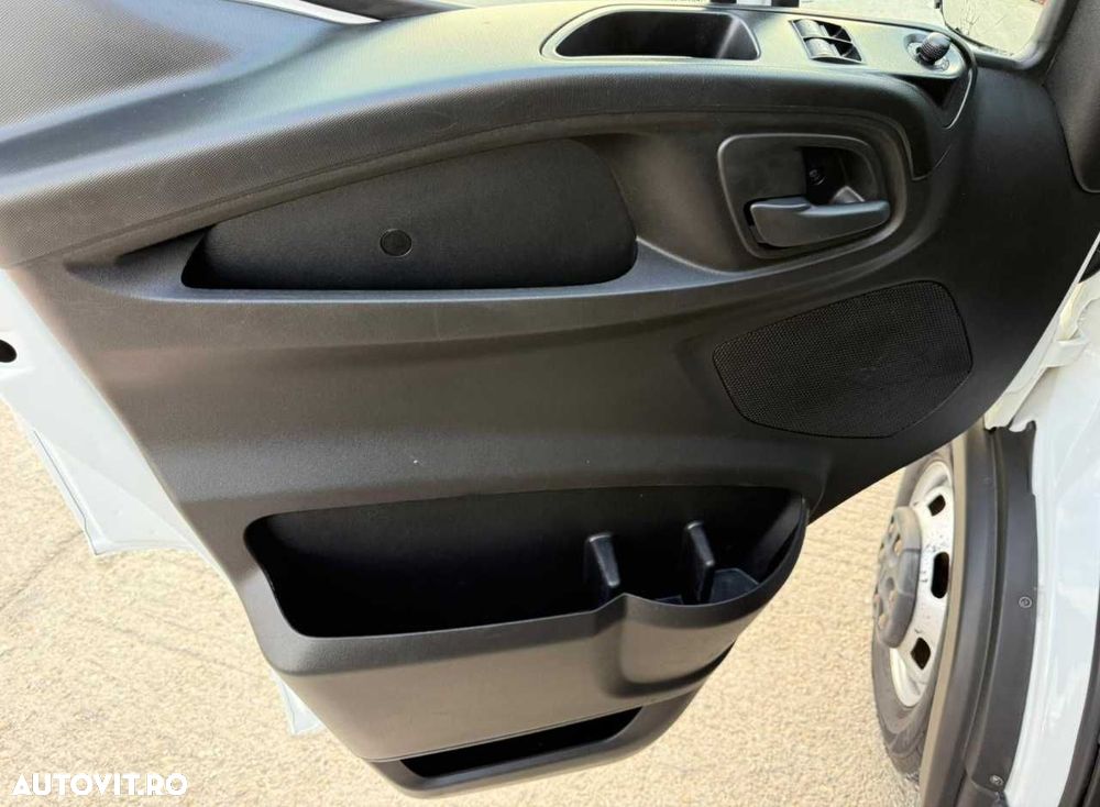 Iveco DAILY CU LIFT HIDRAULIC SI PUNTE DUBLA SPATE - 15