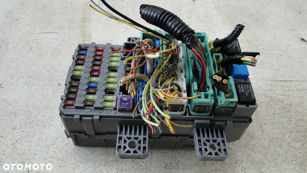 HONDA CIVIC VIII UFO MODUŁ SKRZYNKA BEZPIECZNIKÓW - 2