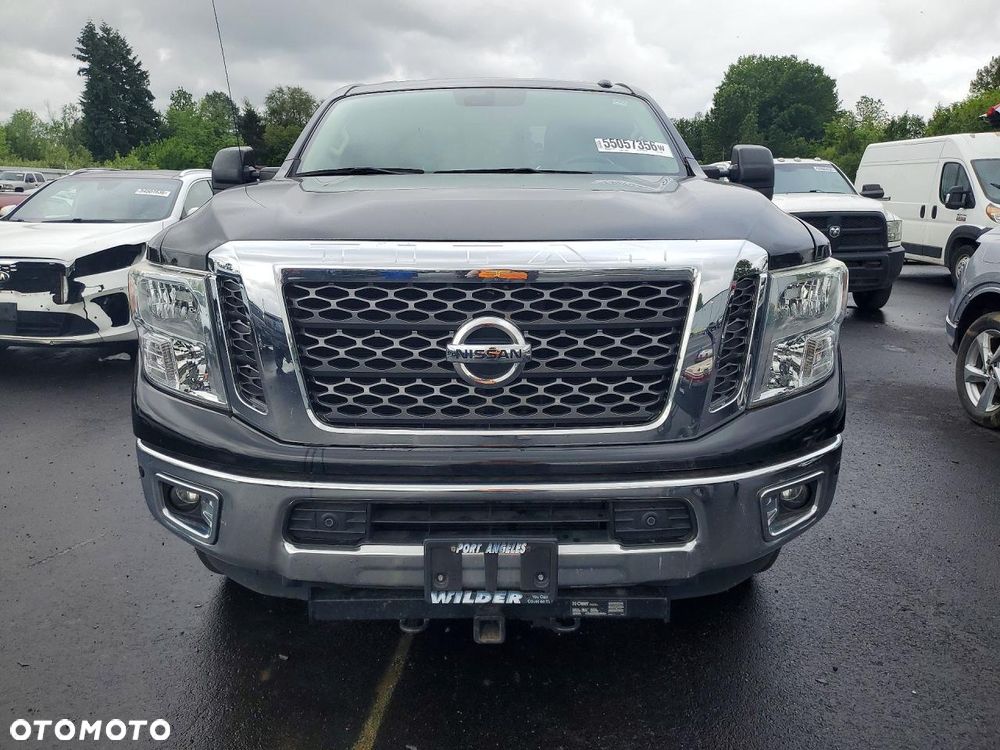 Nissan Titan - 6