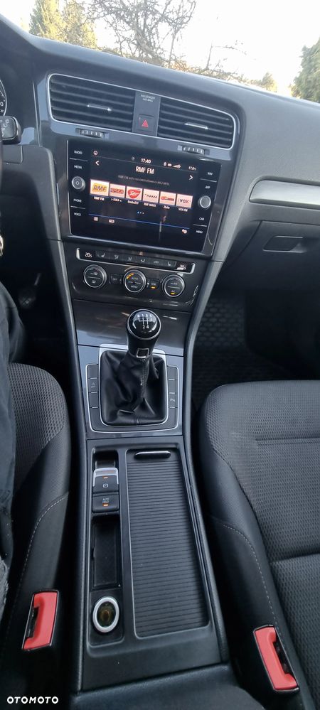 Volkswagen Golf - 17