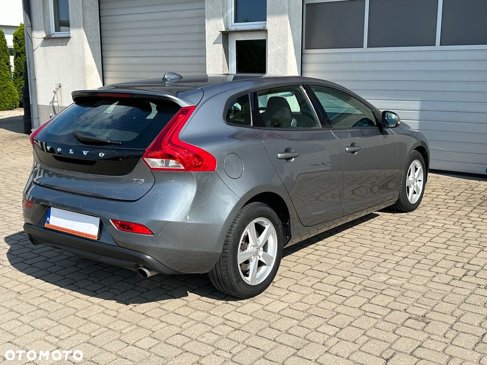Volvo V40 T3 Drive-E Momentum - 3