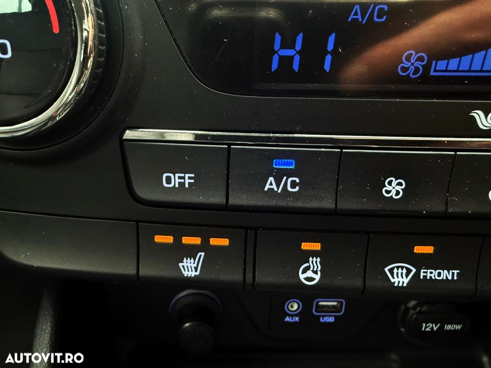 Hyundai Tucson 2.0 CRDI 4WD Automatik Style - 37