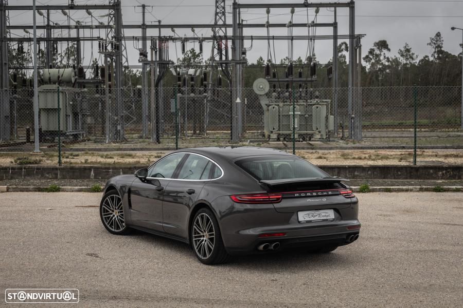 Porsche Panamera 4 S - 6
