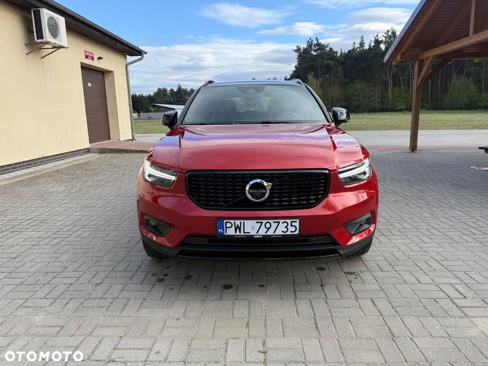 Volvo XC 40 B4 B AWD R-Design - 3