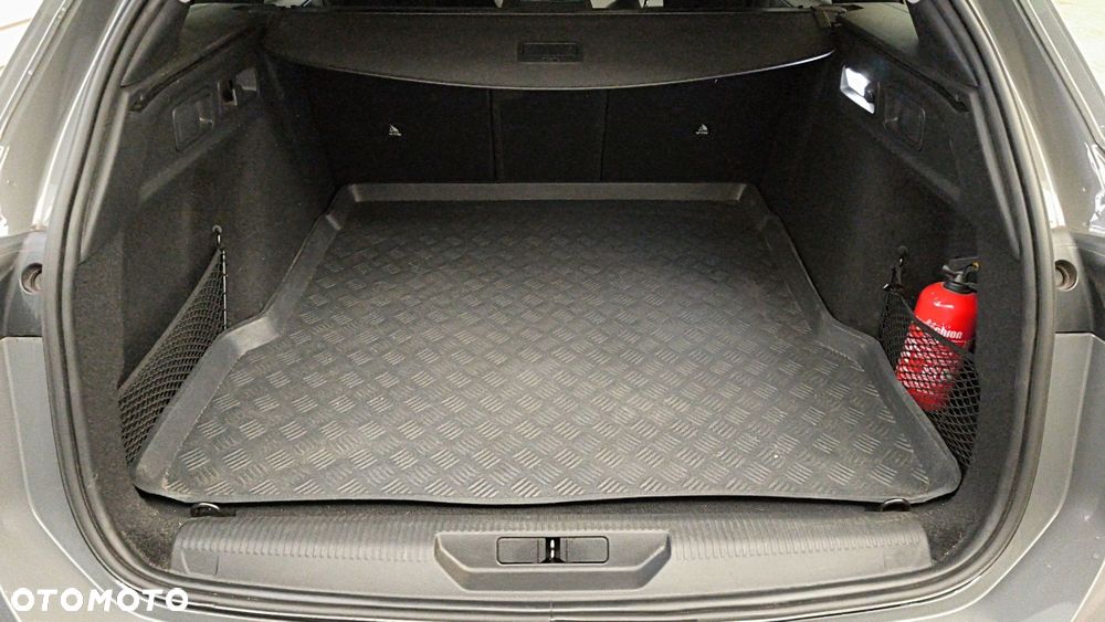 Peugeot 308 1.5 BlueHDi Allure S&S EAT8 - 12