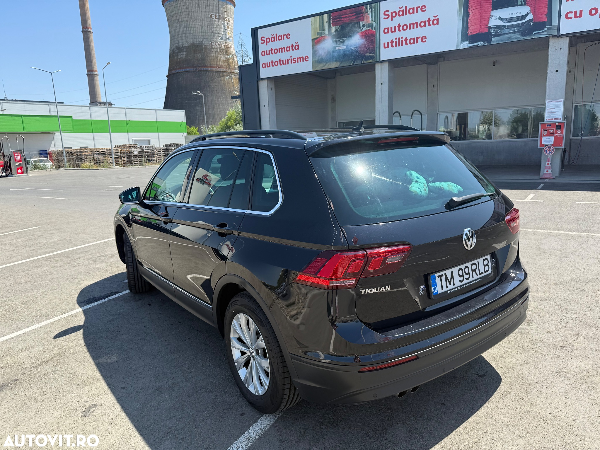 Volkswagen Tiguan - 3