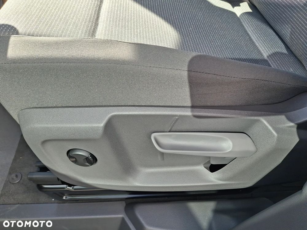 Volkswagen Multivan 2.0 TDI L2 Family DSG - 23