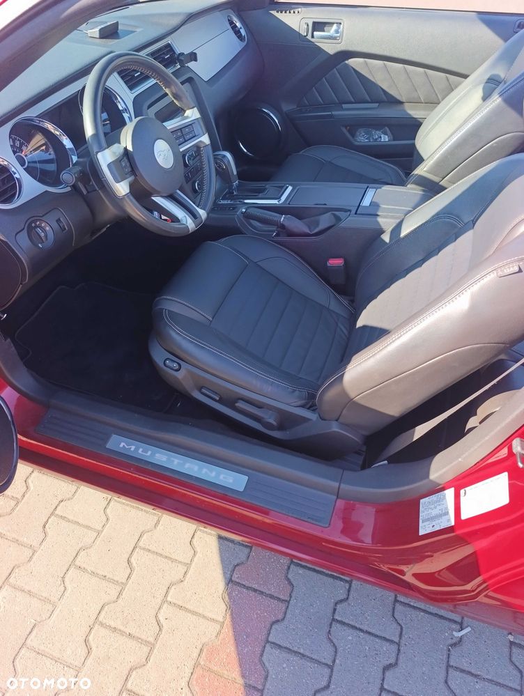 Ford Mustang - 8