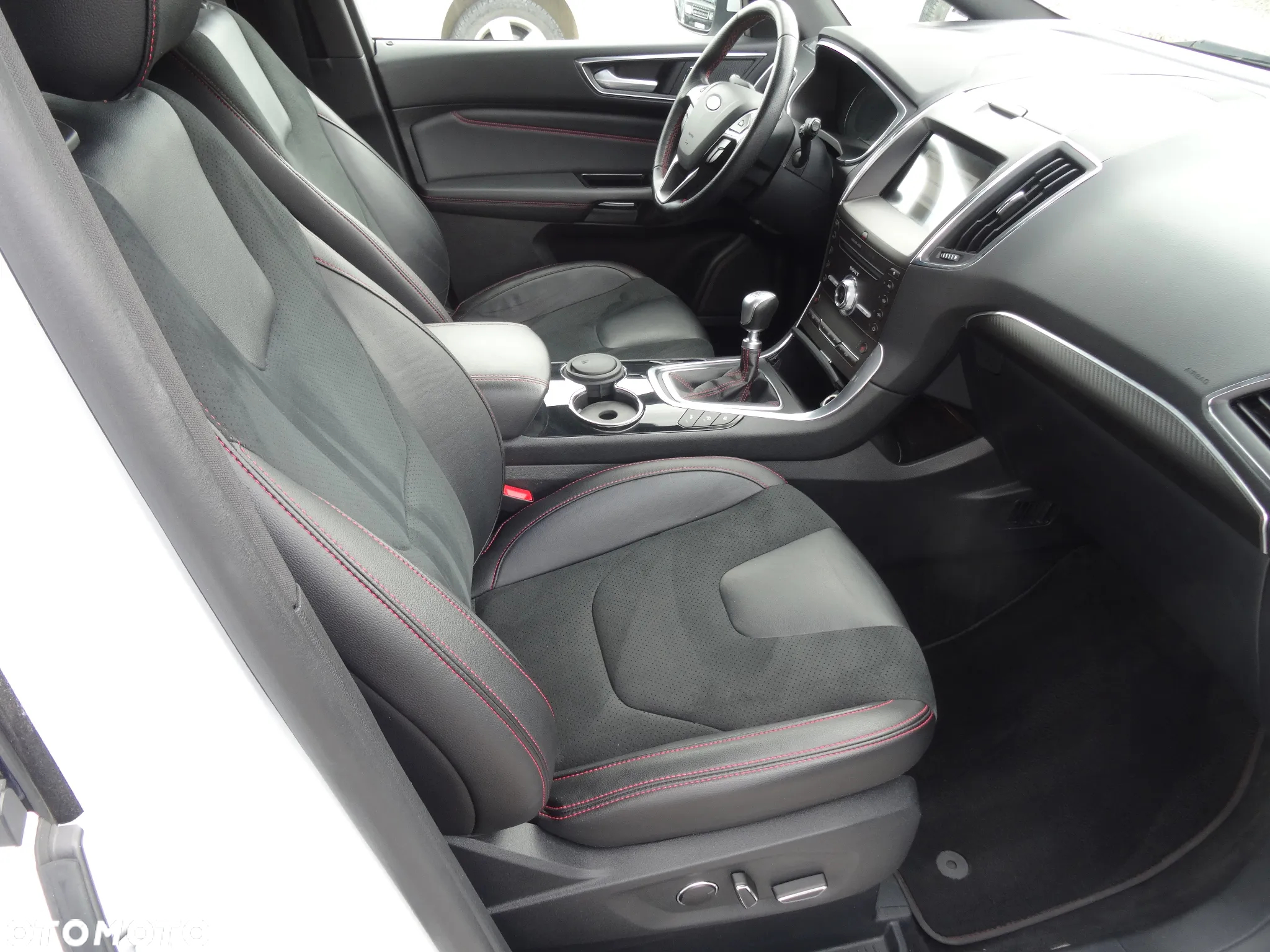 Ford S-Max 1.5 Eco Boost Start-Stopp ST-LINE - 14