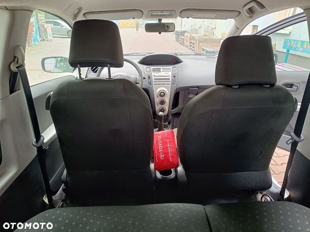 Toyota Yaris 1.0 Terra Start - 4