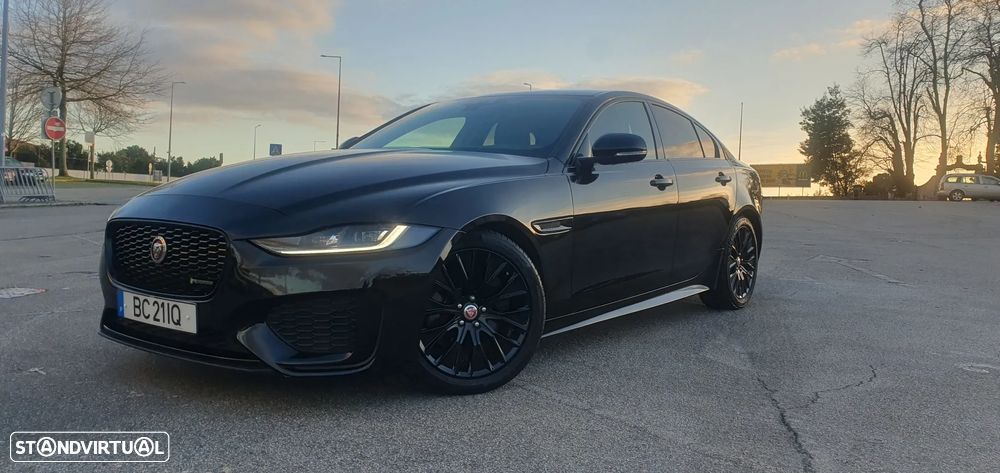 Jaguar XE 2.0 D R-Dynamic S AWD - 1