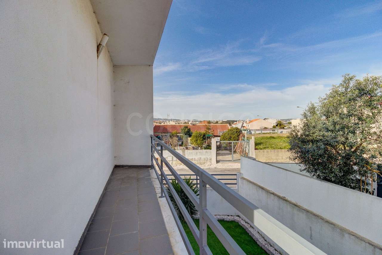 Moradia com 170 m², jardim, zona de barbecue e estacionamento para dua - Grande imagem: 3/44
