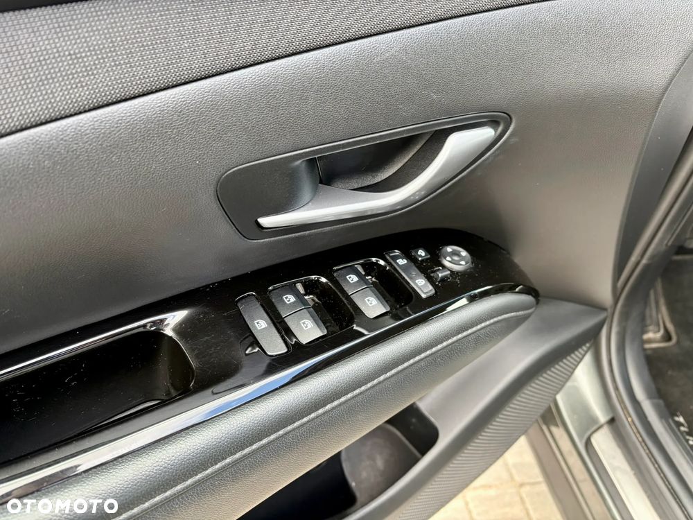 Hyundai Tucson 1.6 T-GDi HEV Executive 4WD - 11