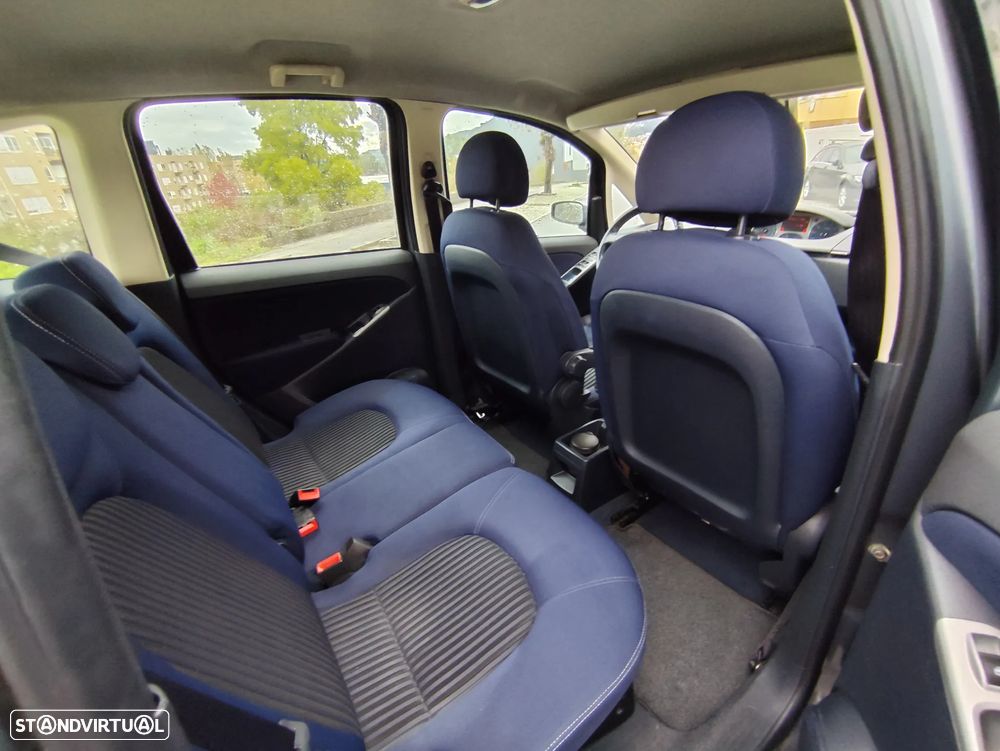 Lancia Musa 1.3 16V M-jet Platino - 10