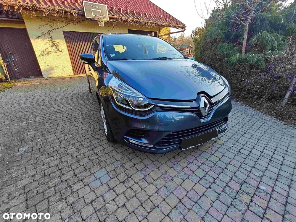 Renault Clio - 9