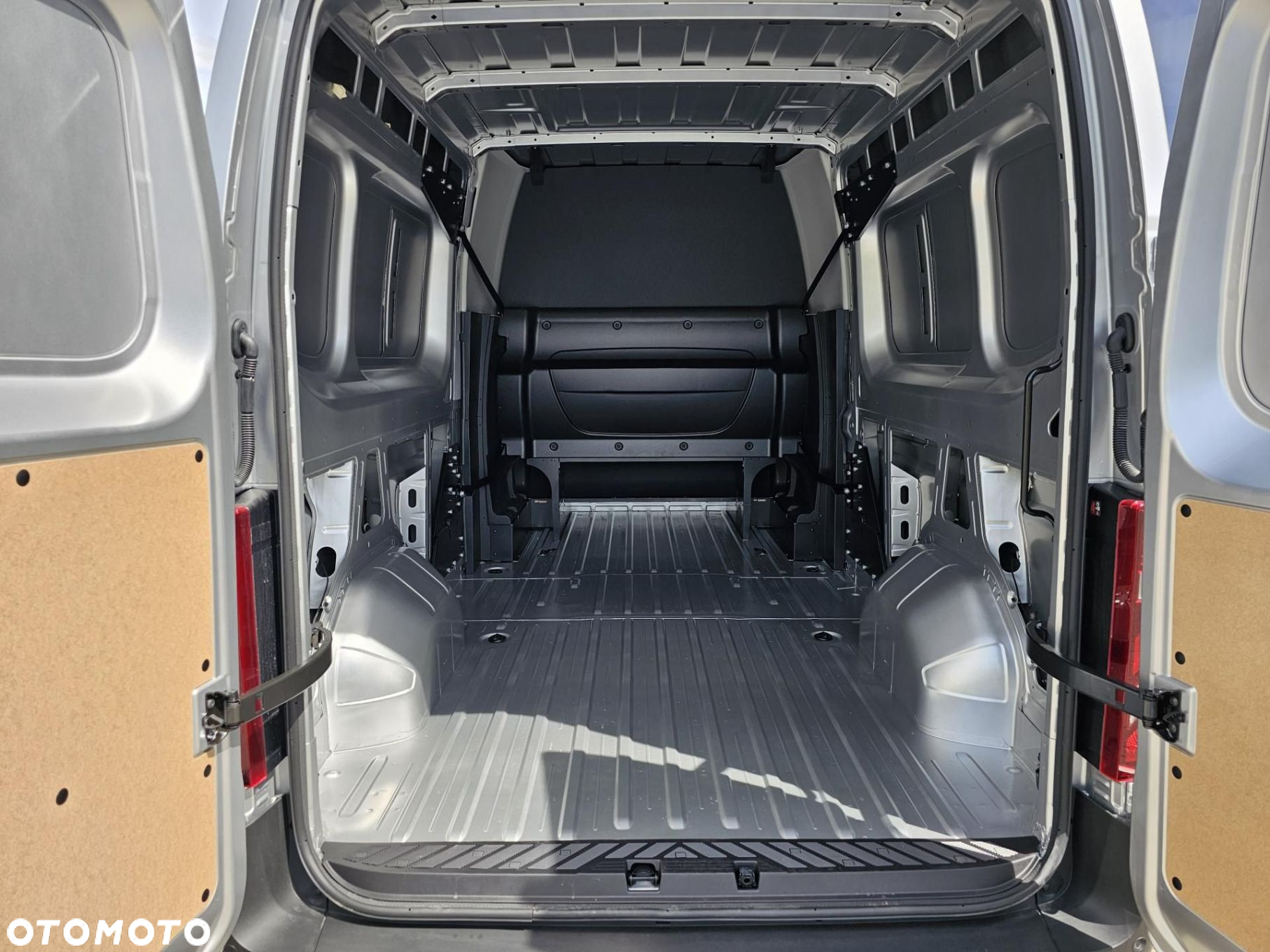 Renault Master [M4H] - 8