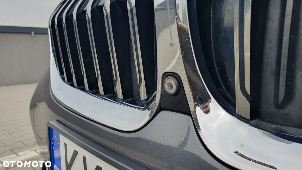 BMW Seria 3 330i xDrive Luxury Line sport - 33