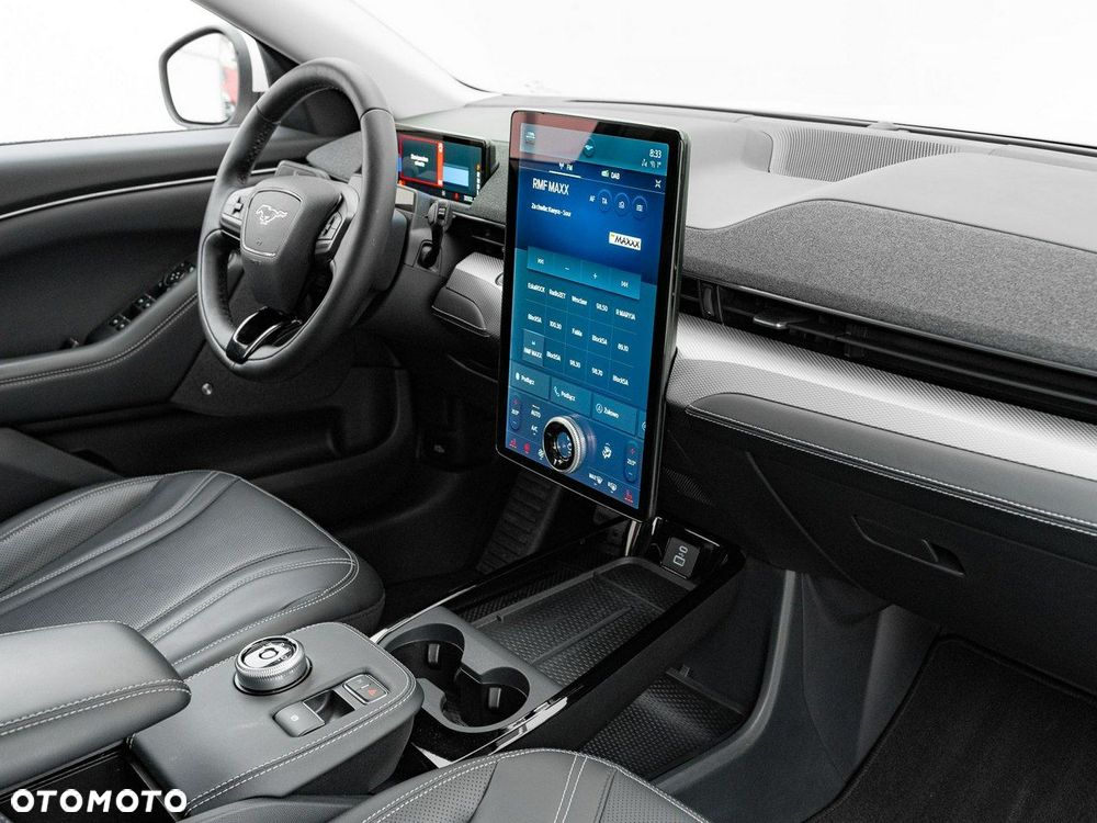 Ford Mustang Mach-E 98kWh RWD - 35