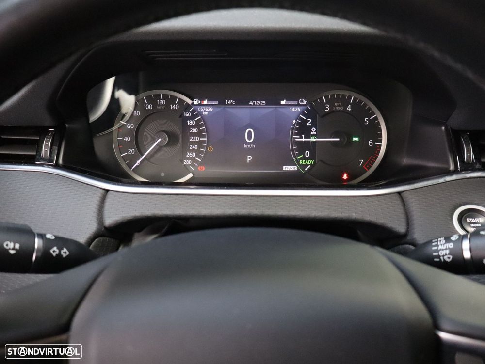 Land Rover Range Rover Evoque 1.5 P300e AWD Auto - 11
