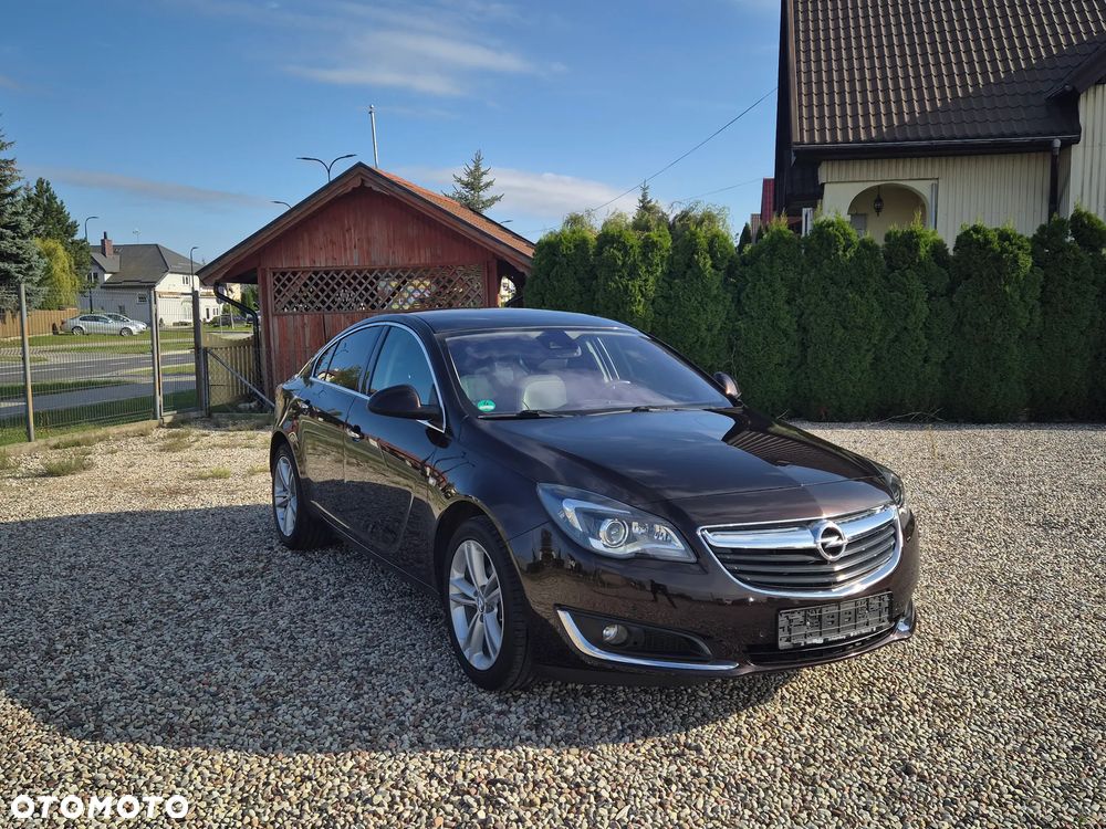 Opel Insignia 1.6 ECOTEC DI Turbo Country Tourer ecoFLE Automatik - 1