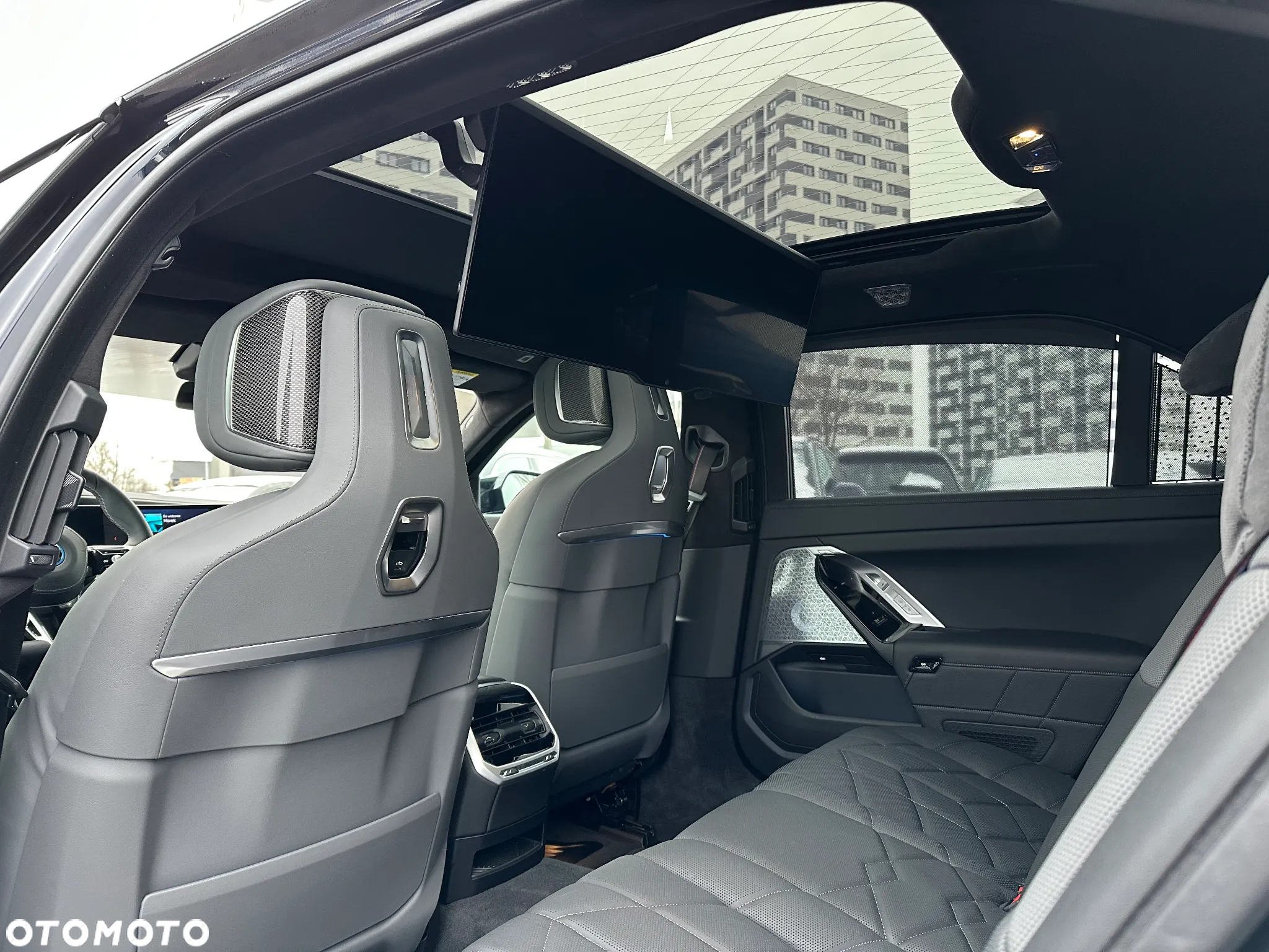 BMW i7 M70 xDrive - 23