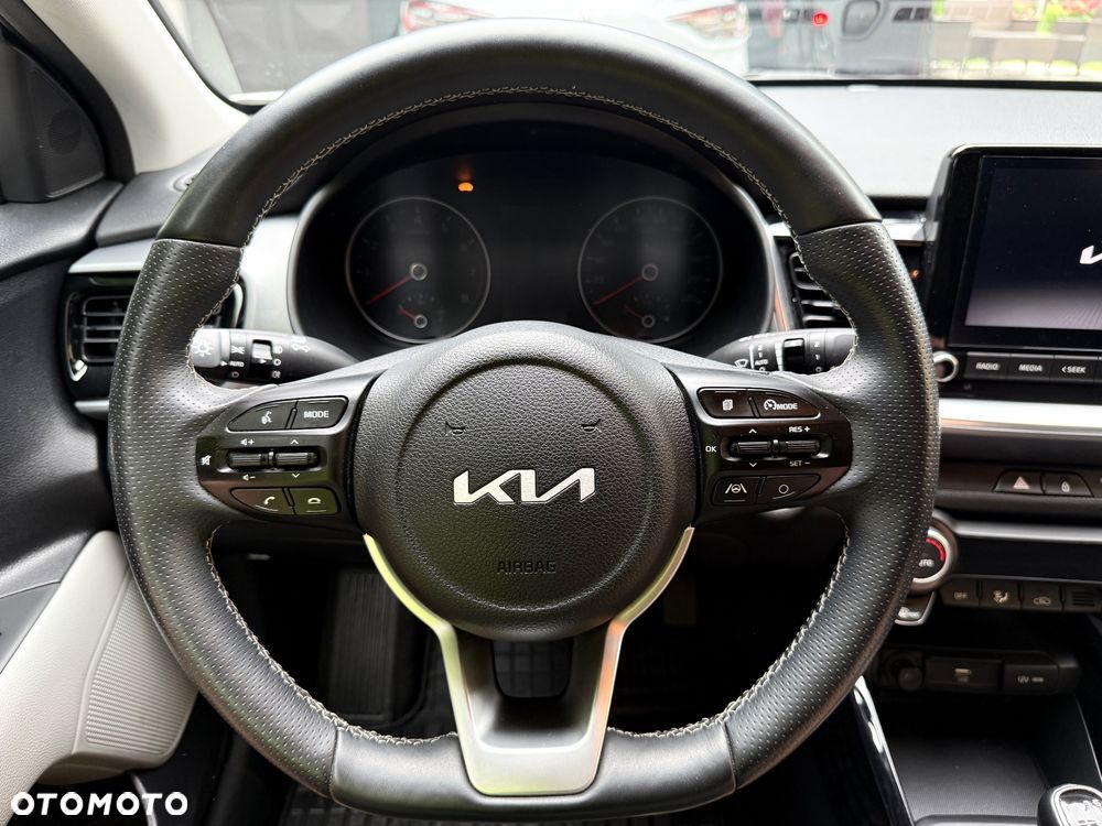 Kia Stonic 1.0 T-GDI L Business Line - 12