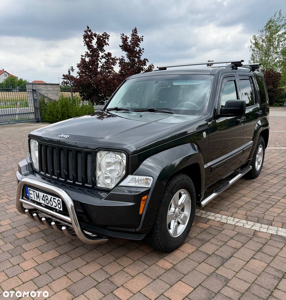 Jeep Liberty - 2