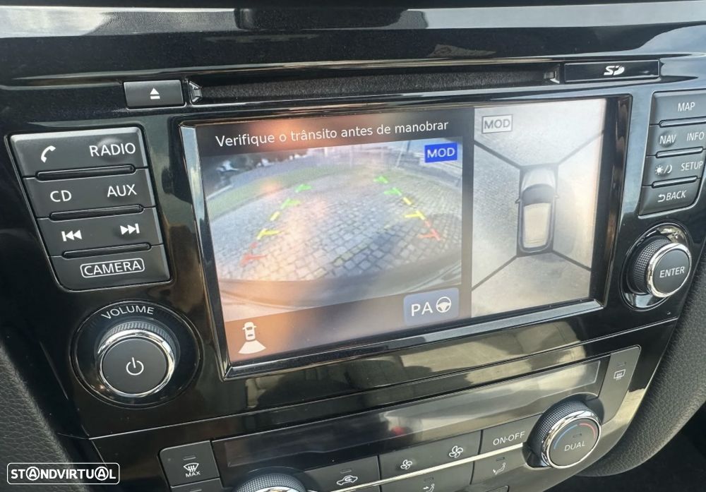 Nissan Qashqai 1.6 dCi N-Connecta Xtronic - 6